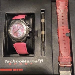 Ladies watch good condition no flaws